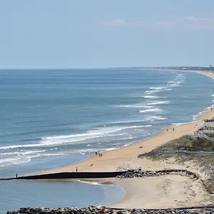 Dolphin Run Oceanfront Virginia Apartment